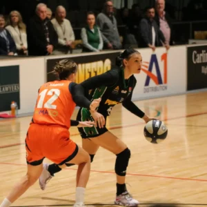 Pioneer Basketball Woman